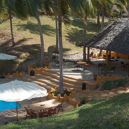 Kinasi Lodge Utende エクステリア 写真