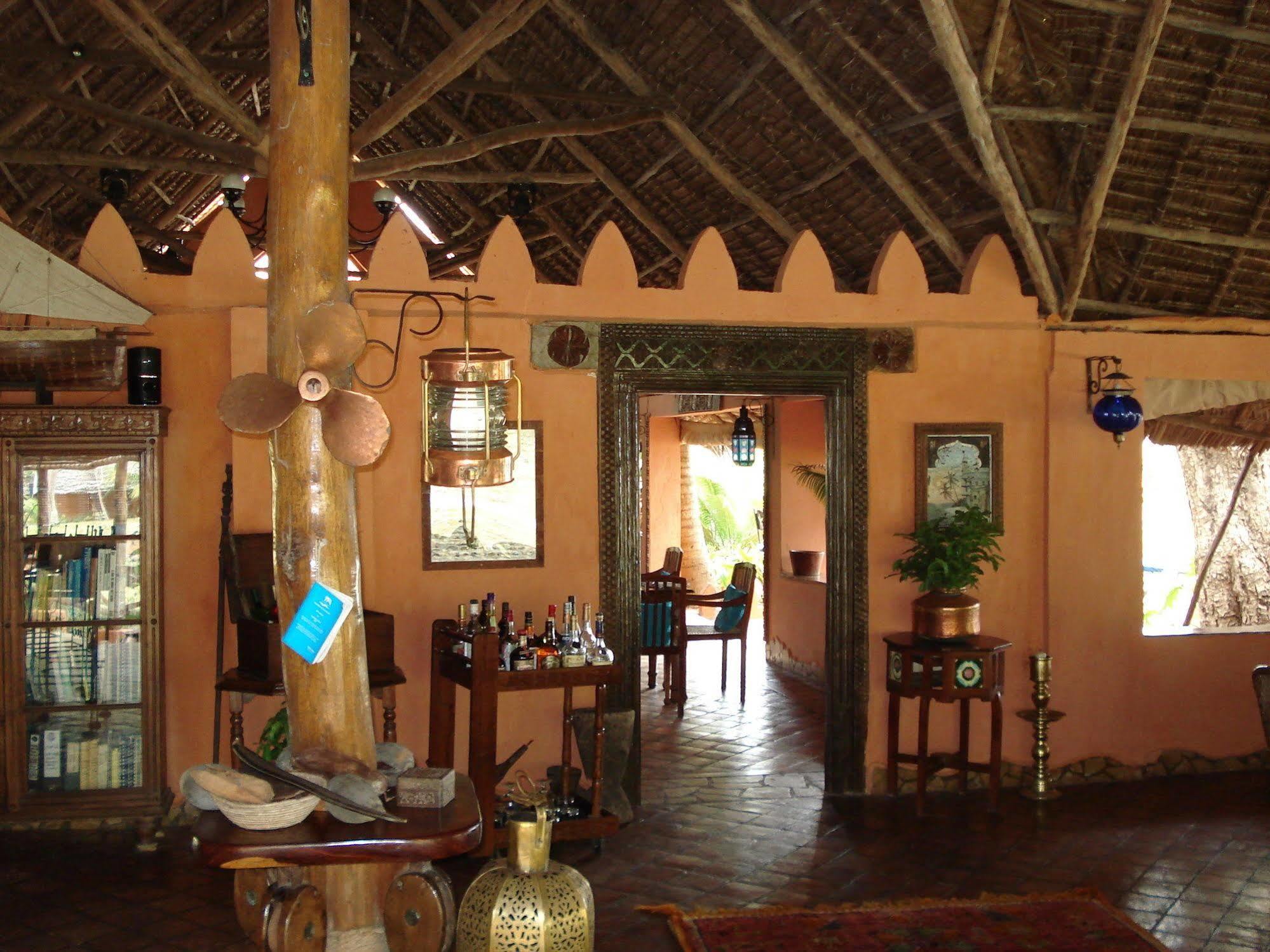 Kinasi Lodge Utende エクステリア 写真